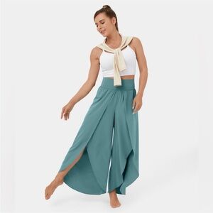 HALARA BREEZEFUL HIGH WAIST POCKET PALAZZO FLOWY SPLIT WIDE LEG PANTS BLUE SZ L